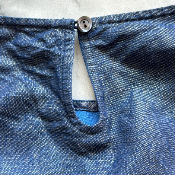 Vineyard Vines Shimmer Linen-Blend Scallop Top - Picture 9 of 11